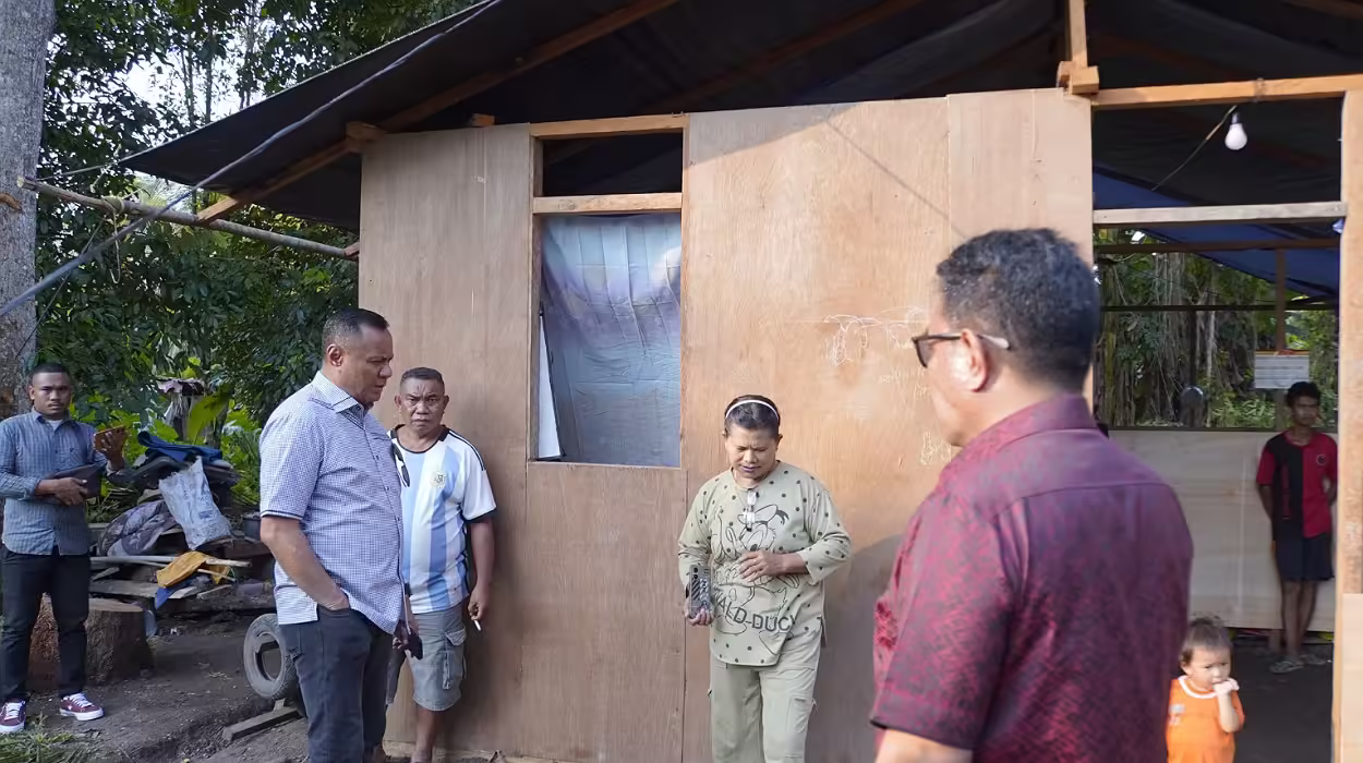 Seorang ibu rumah tangga di Desa Akekolano dadi sorotan Wawali Tidore.
