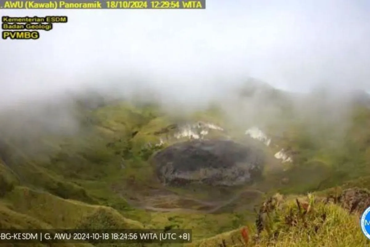 Aktivitas Gunung Awu di Kabupaten Kepulauan Sangihe Sulawesi Utara, Begini Imbauan Badan Geologi 39 Gunung Awu yang terletak di Kabupaten Kepulauan Sangihe, Sulawesi Utara.