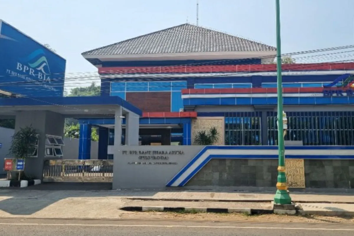 Kantor BPR Bank Jepara Artha (Perseroda). OJK mencabut izin usaha PT BPR Bank Jepara Artha (Perseroda) yang berlokasi di Jalan A. Yani No. Jepara. Dok. OJK.