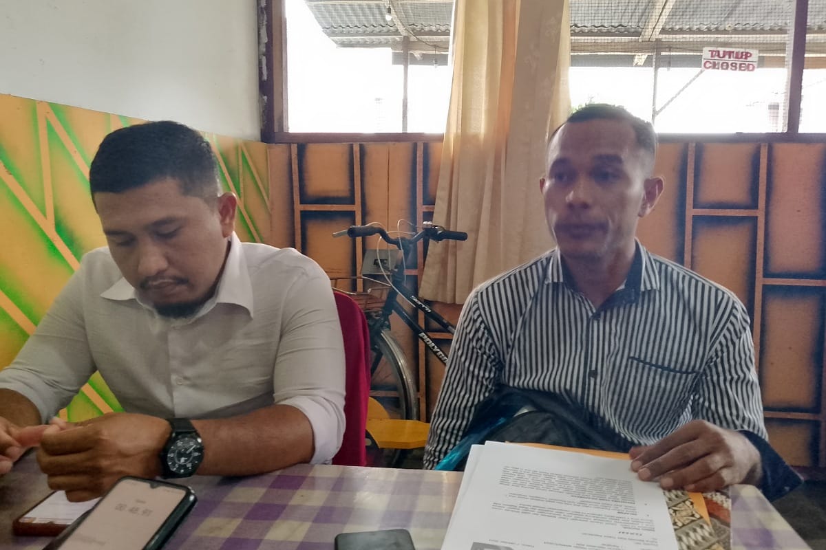 Tim Hukum Masi Aman, Fahmi Albar dan Sanusi Taran.