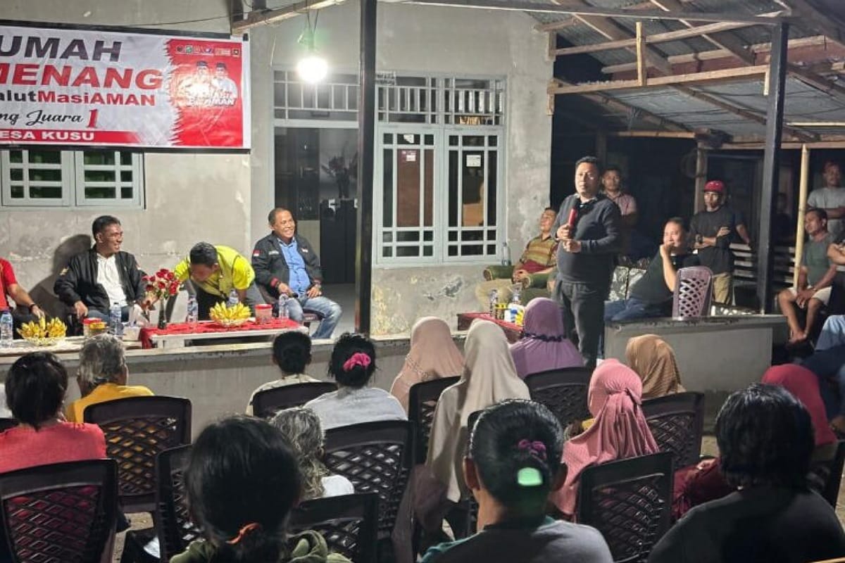 Abner Bermula saat menyampaikan orasinya dalam kampanye MASI AMAN di desa Kusu.