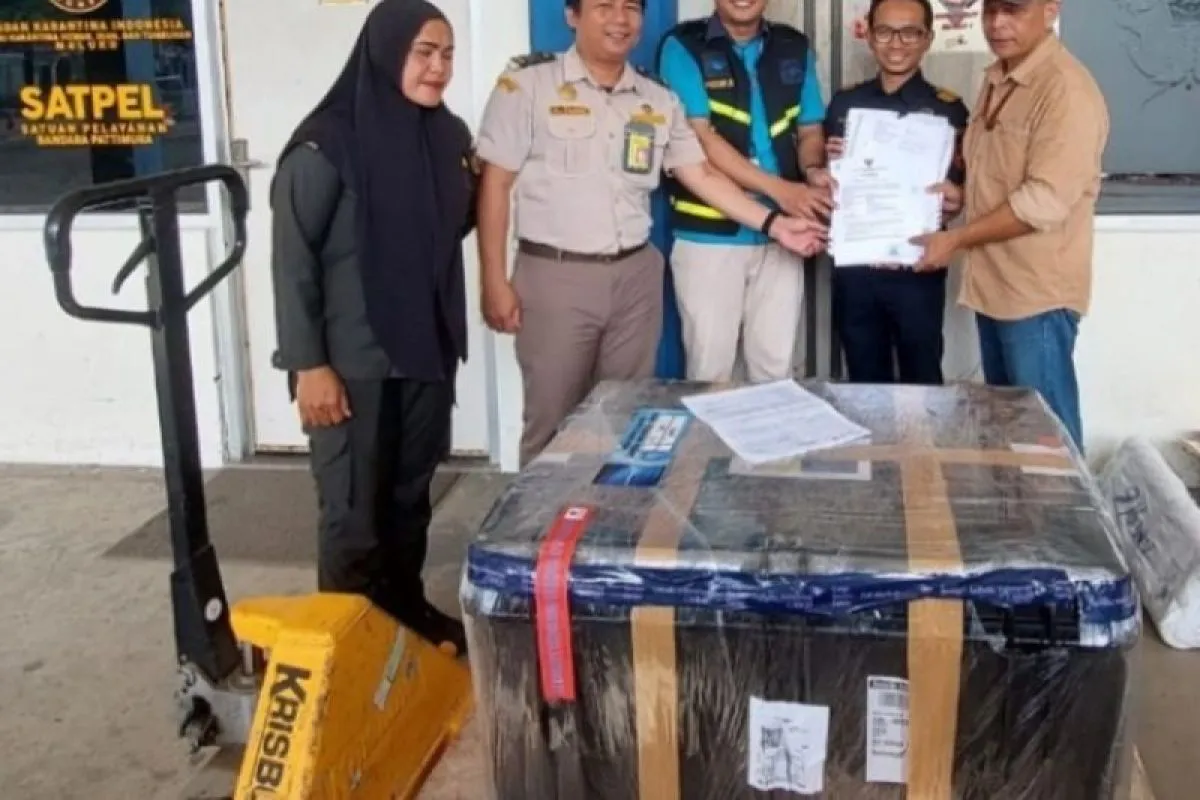 Bea Cukai Ambon, Maluku memberikan layanan importasi untuk pemulangan 15 tengkorak leluhur dari Desa Amtufu Lorulung, Kabupaten Kepulauan Tanimbar, yang dikirim oleh Museum Vrolik Amsterdam, Belanda. Bea Cukai Ambon.