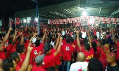Puluhan ribu pendukung dan simpatisan Masi Aman dan Has Kie Raha padati kampanye di Kelurahan Rum Balibunga.