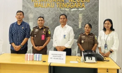 Kejaksaan Negeri Maluku Tenggara menyita uang tunai senilai Rp150 juta dari rekening Bank Maluku milik panitia pembangunan Masjid Nurul Janah Ohoi Nerong (Malra), yang pengerjaannya telah dimulai sejak 2022 namun hingga kini belum selesai. Kejati Maluku.