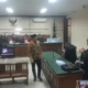 Mantan Bupati Sidoarjo, Ahmad Muhdlor Ali (Gus Muhdlor), selesai menjalani sidang di Pengadilan Negeri (PN) Tindak Pidana Korupsi (Tipikor) Surabaya, Sidoarjo, pada Senin (9/12/2024).