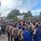 Polres Ternate mengerahkan 50 personel untuk pengamanan PSU di TPS 04 Kelurahan Kalumata, Kota Ternate, pada Minggu (1/12/2024).