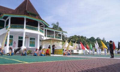 Upacara Puncak HJT ke 917 Tahun 2025 Berlangsung Khidmat di Depan Kadato Kesultanan Tidore.