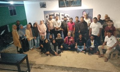 Anggota DPRD Kota Tidore Kepulauan, Nurul Asnawiah bersama kelompok muda di Dapil III Kota Tidore.