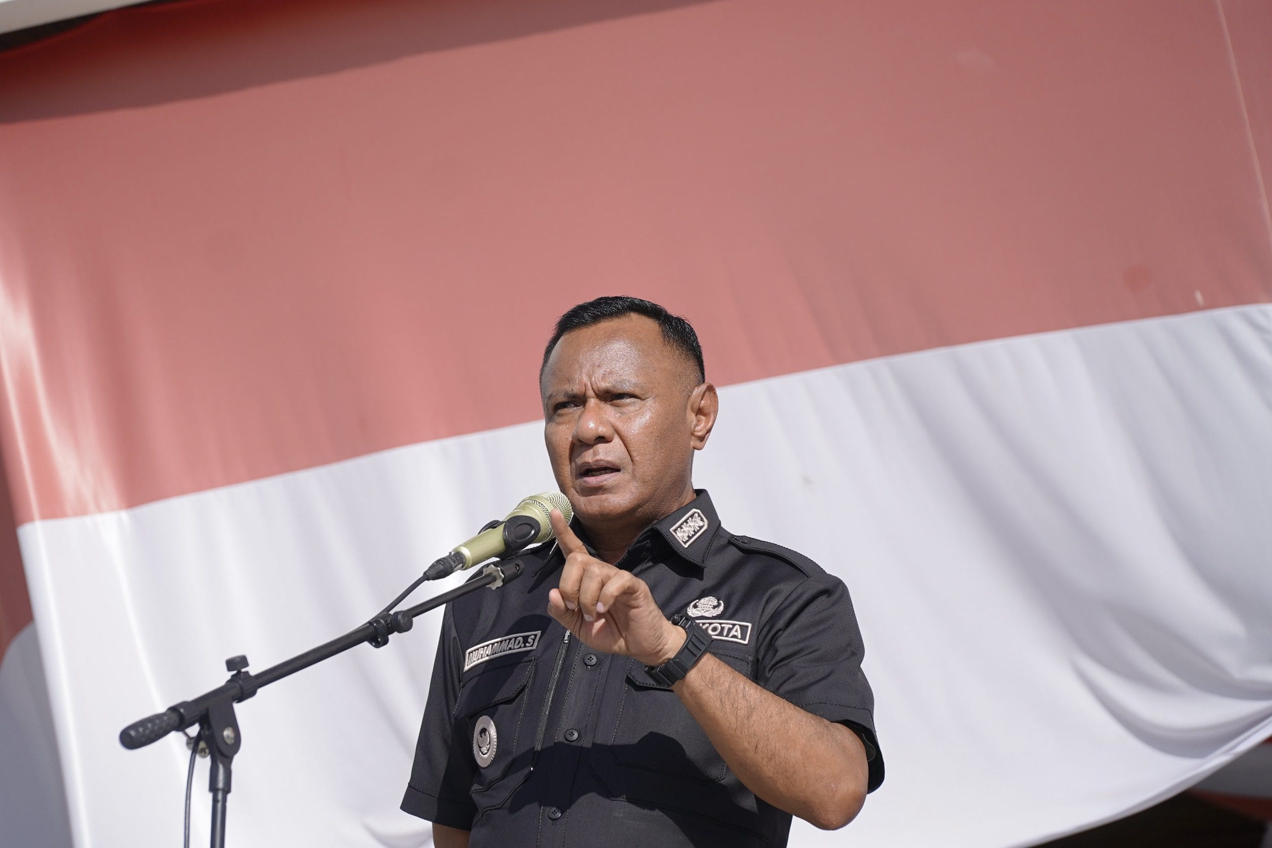 Wali Kota Muhammad Sinen Tegaskan Pentingnya Mengangkat Sejarah Perjuangan Tidore 38 Wali Kota Tidore Kepulauan Muhammad Sinen, SE memimpin apel Gabungan ASN, Non ASN, dan PPPK Pasca Libur di halaman Kantor Wali Kota, Rabu 14 Mei 2025.