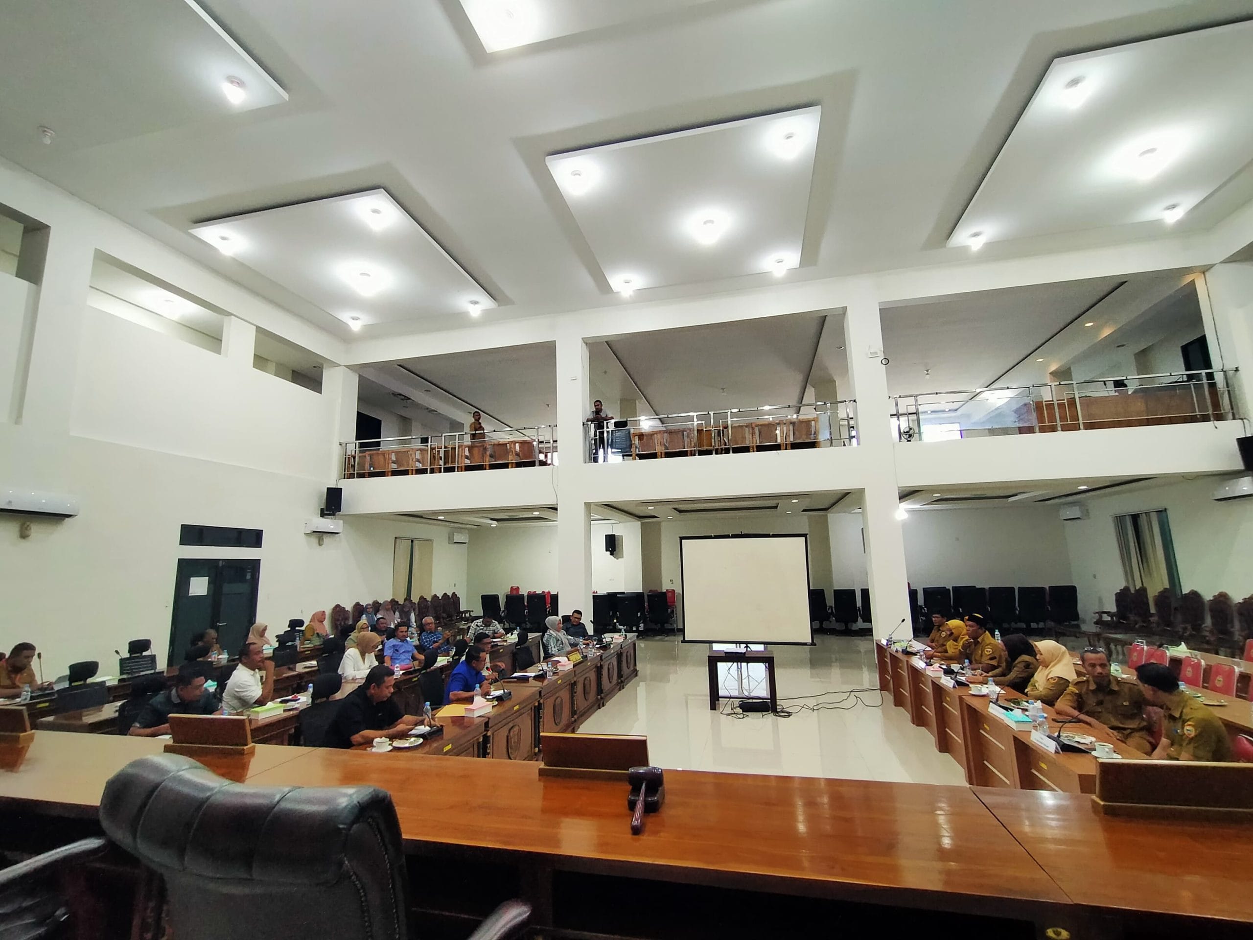 DPRD Tidore Gelar Rapat Lintas Komisi Bahas Pembentukan Koperasi Desa Merah Putih.