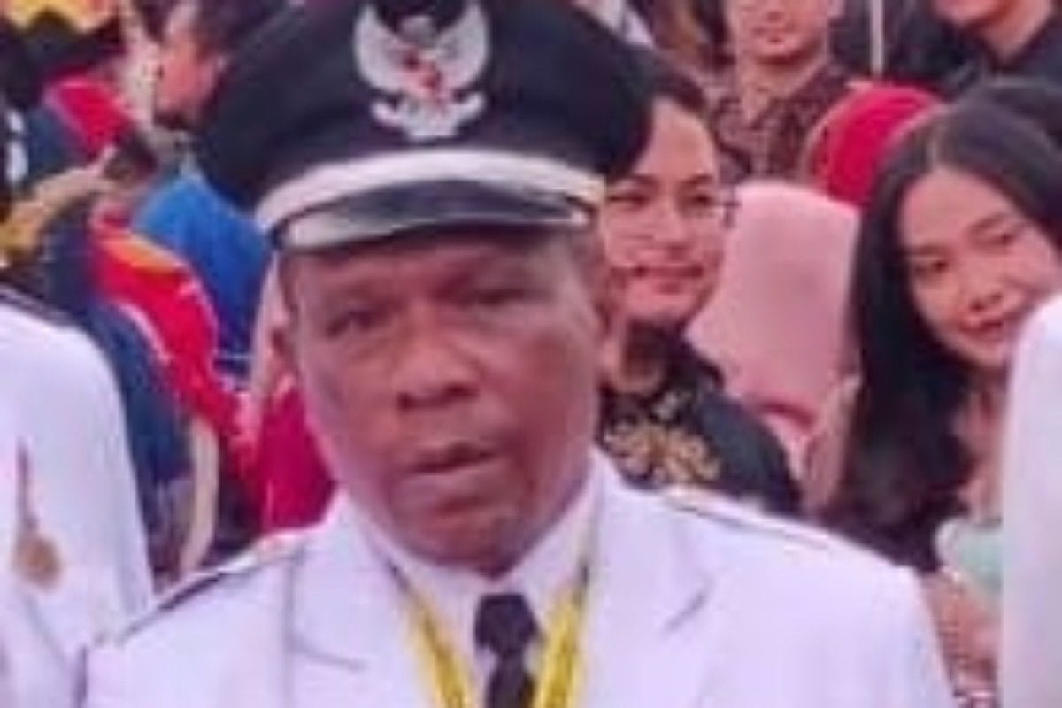 Kepala Kelurahan Bobo, Usman Konong.