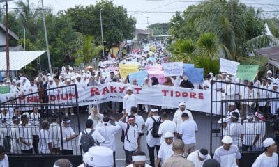 Ribuan Warga Gelar Aksi Penolakan DOB Sofifi di Tidore.