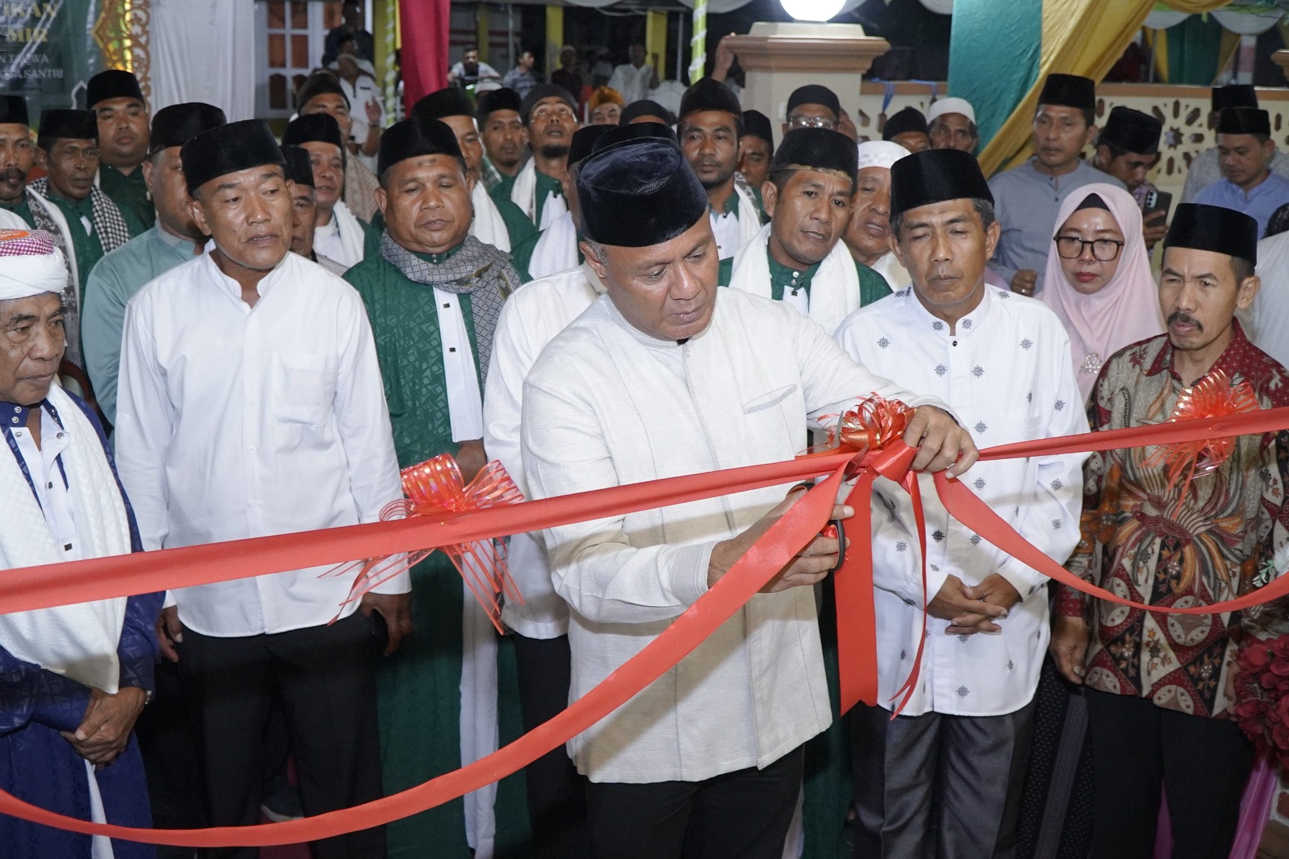 Kolaborasi Masyarakat dan Pemerintah Wujudkan Peresmian Masjid Al-Mujahidin Kelurahan Rum.