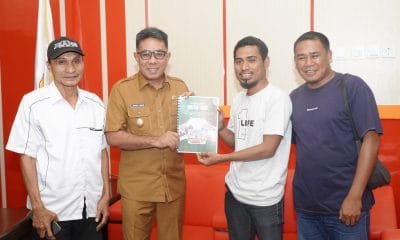 Penyerahan rekomendasi dilakukan langsung oleh Ketua Kwatak Tidore, Suratmin Idrus, dan diterima oleh Wakil Wali Kota Tidore Kepulauan, Ahmad Laiman, di ruang kerja Wakil Wali Kota, Selasa (14/10/2025).