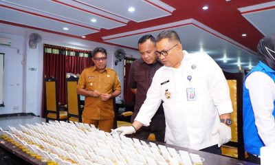 Walikota Tidore Kepulauan, Wakil Wali Kota, Ketua DPRD Bersama Sekretaris Daerah Kota Tidore melalukan Tes Urine dan memantau secara langsung pelaksanaan pemeriksaan Urine bagi PPPK Tahap II di lingkungan Pemda.