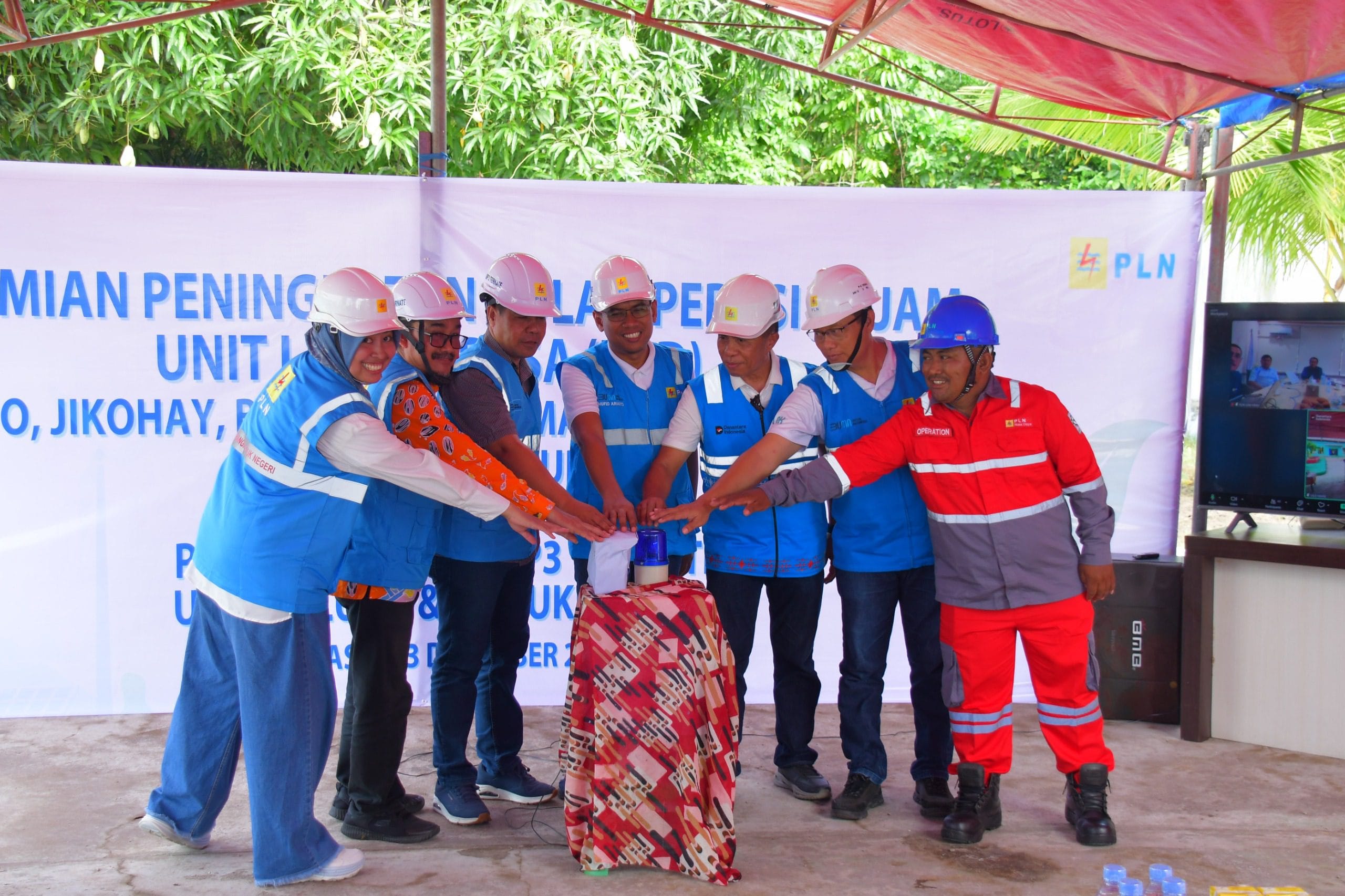 PLN Resmikan Listrik 24 Jam di Pulau Mare, Warga Dua Desa Kini Nikmati Penerangan Penuh.