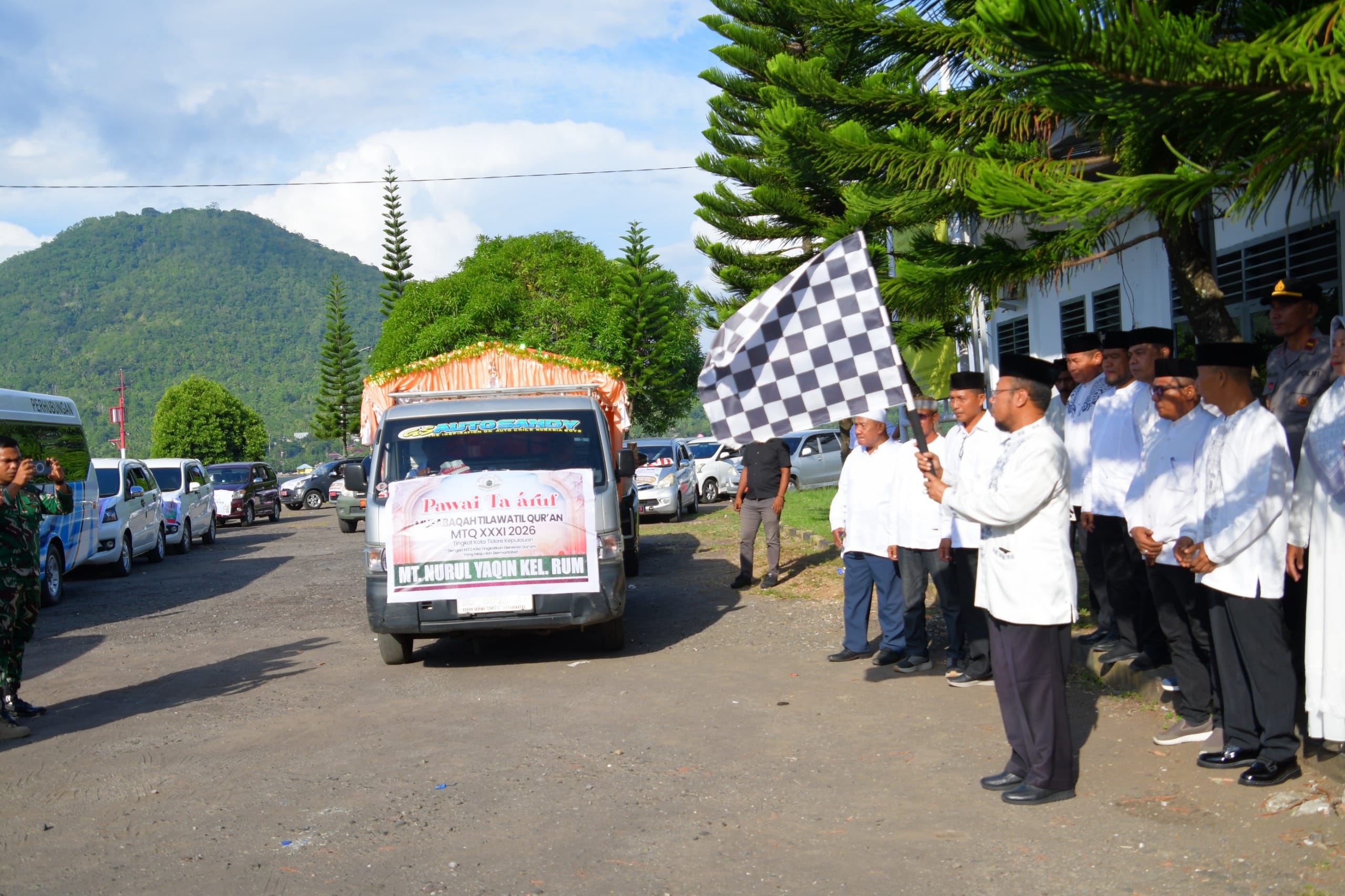 Meriahkan MTQ ke-31, Pemkot Tidore Gelar Pawai Ta’aruf Libatkan 95 Kendaraan