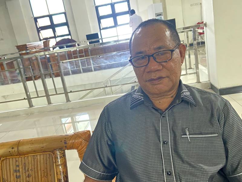 Ketua DPRD Kota Tidore Kepulauan, Drs. Hi. Ade Kama.