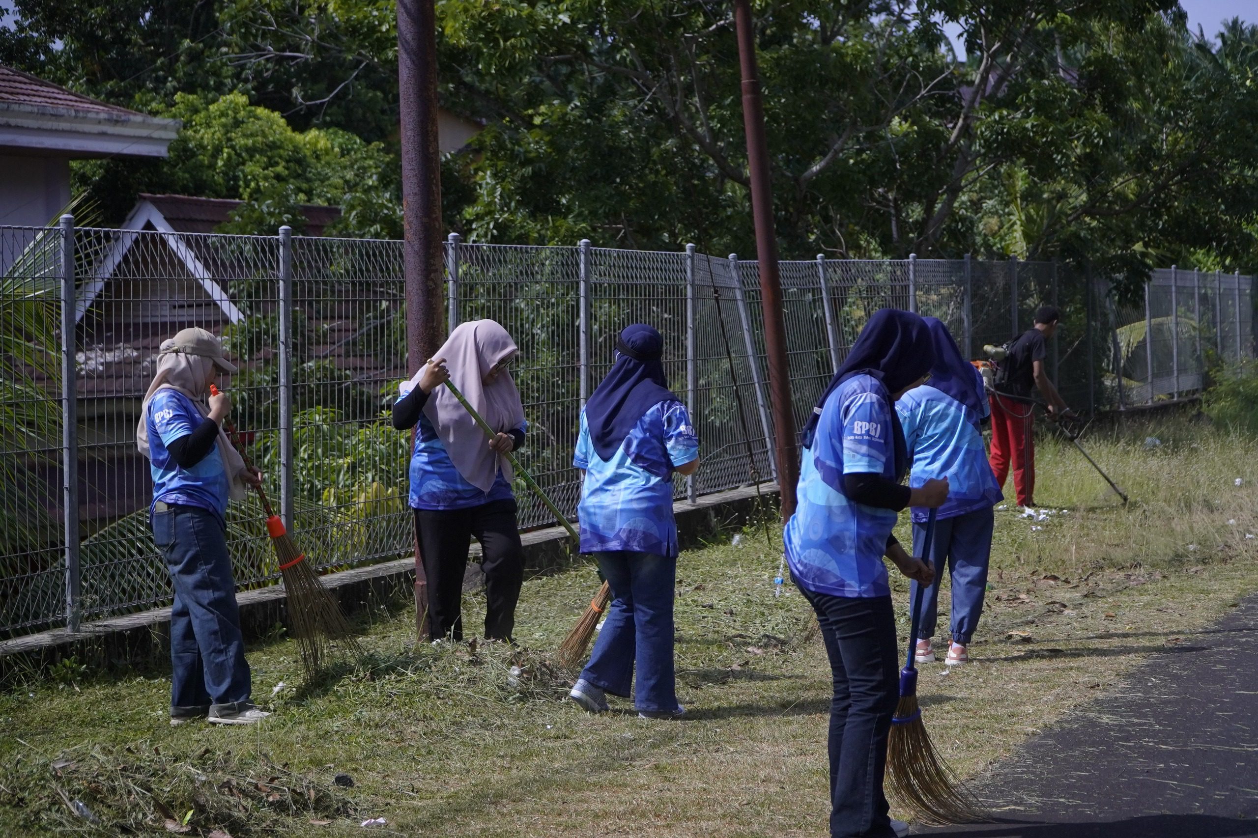 Sambut HJT ke-918, Pemkot Tidore Gelar Kerja Bakti Bersih Lingkungan.