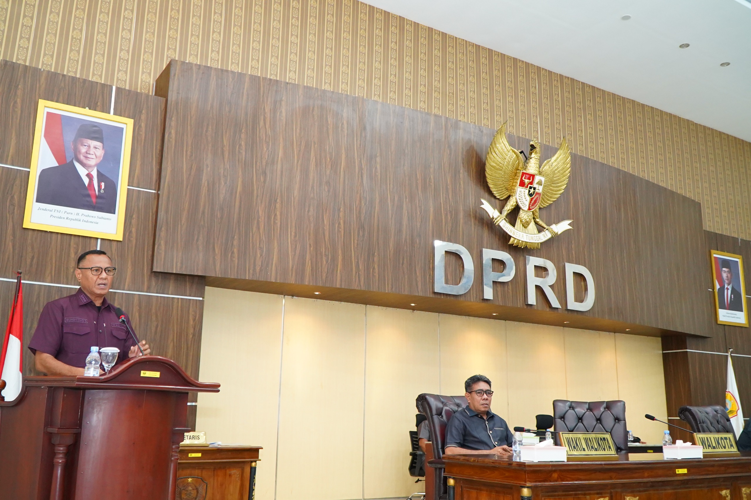 Pemkot Tidore Jawab 20 Poin Pandangan Fraksi DPRD soal Ranperda Inovasi Daerah.