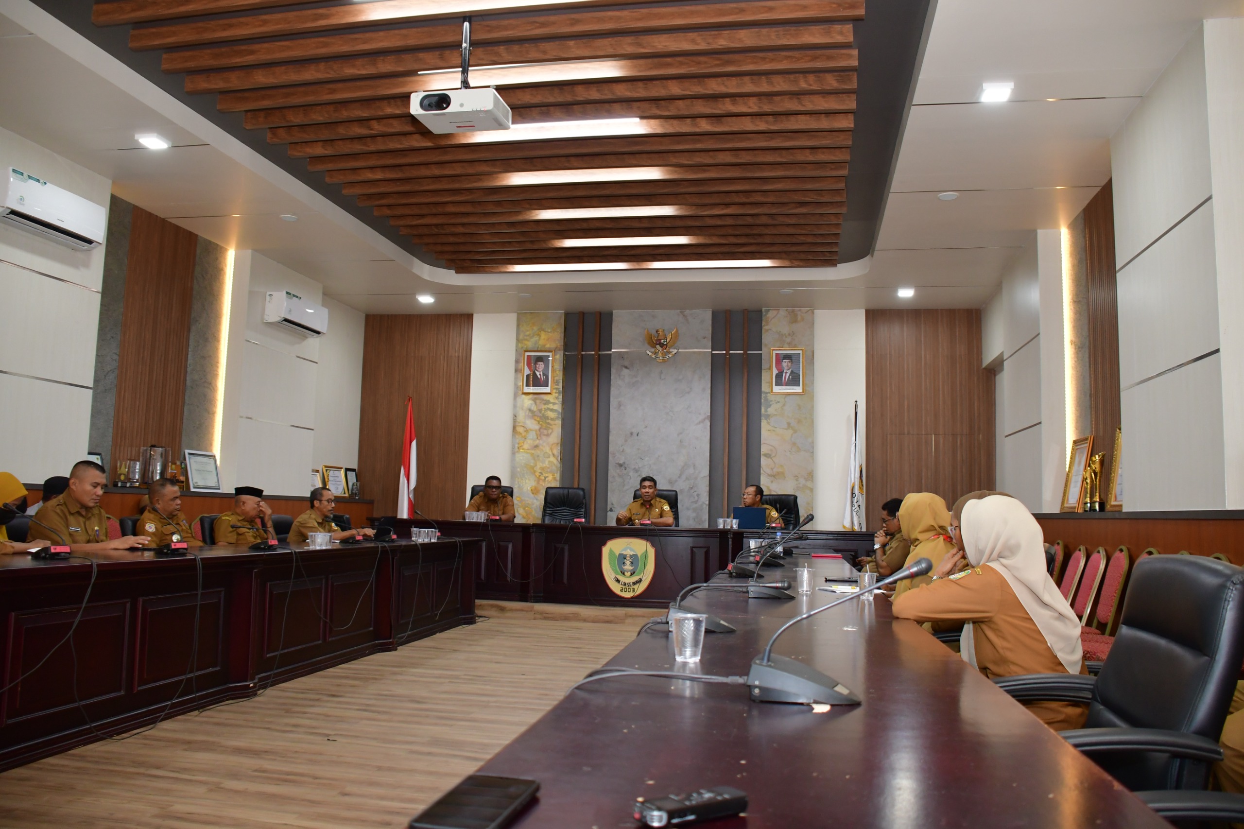 Pemkot Tidore Bahas Penanganan Sampah, Ahmad Laiman Dorong Kolaborasi Lintas OPD 39 Pemkot Tidore Bahas Penanganan Sampah, Ahmad Laiman Dorong Kolaborasi Lintas OPD.