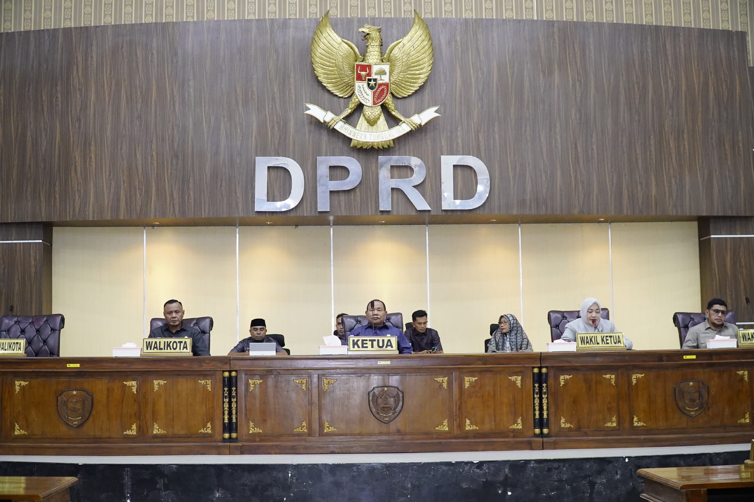 Empat Fraksi DPRD Tidore Sampaikan Pandangan Umum atas Ranperda APBD Perubahan 2026 39 Empat Fraksi DPRD Tidore Sampaikan Pandangan Umum atas Ranperda APBD Perubahan 2026.